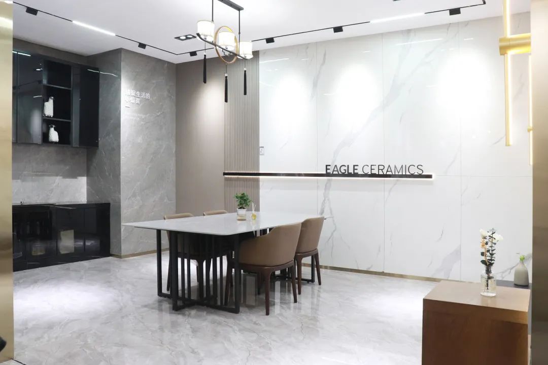 晉江鷹牌旗艦店｜緊跟時代步伐，以品牌力量制勝市場!(圖31)